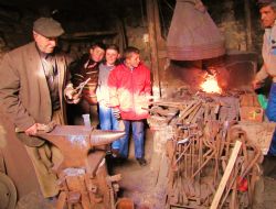 Bedirhan Dede teknolojiye direniyor 